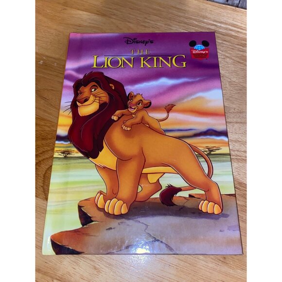 Lot of 3 Disney Hardcover Books: Donald Duck, Lion King, & 101 Dalmatians - Picture 7 of 12